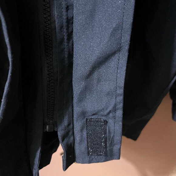 TRUTV (The TV Station) black windbreaker promo windbreaker NWOT - Picture 5 of 14